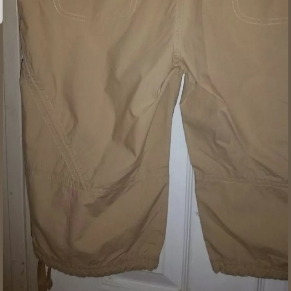 Womens columbia capris size 10, 14 inch inseam - Picture 7 of 8